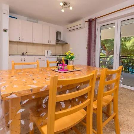 Poljak Apartman *